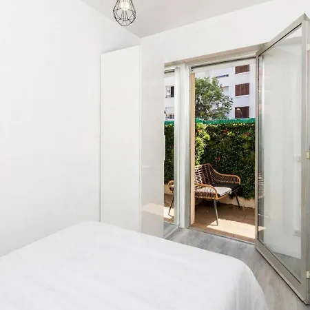 La Terrasse De Maupassant à 2 Min De La